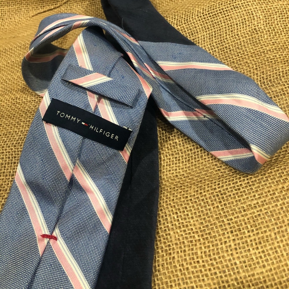 TOMMY HILFIGER silk tie